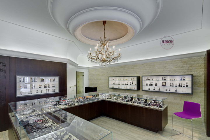 展示柜和展示架有什么区别?
