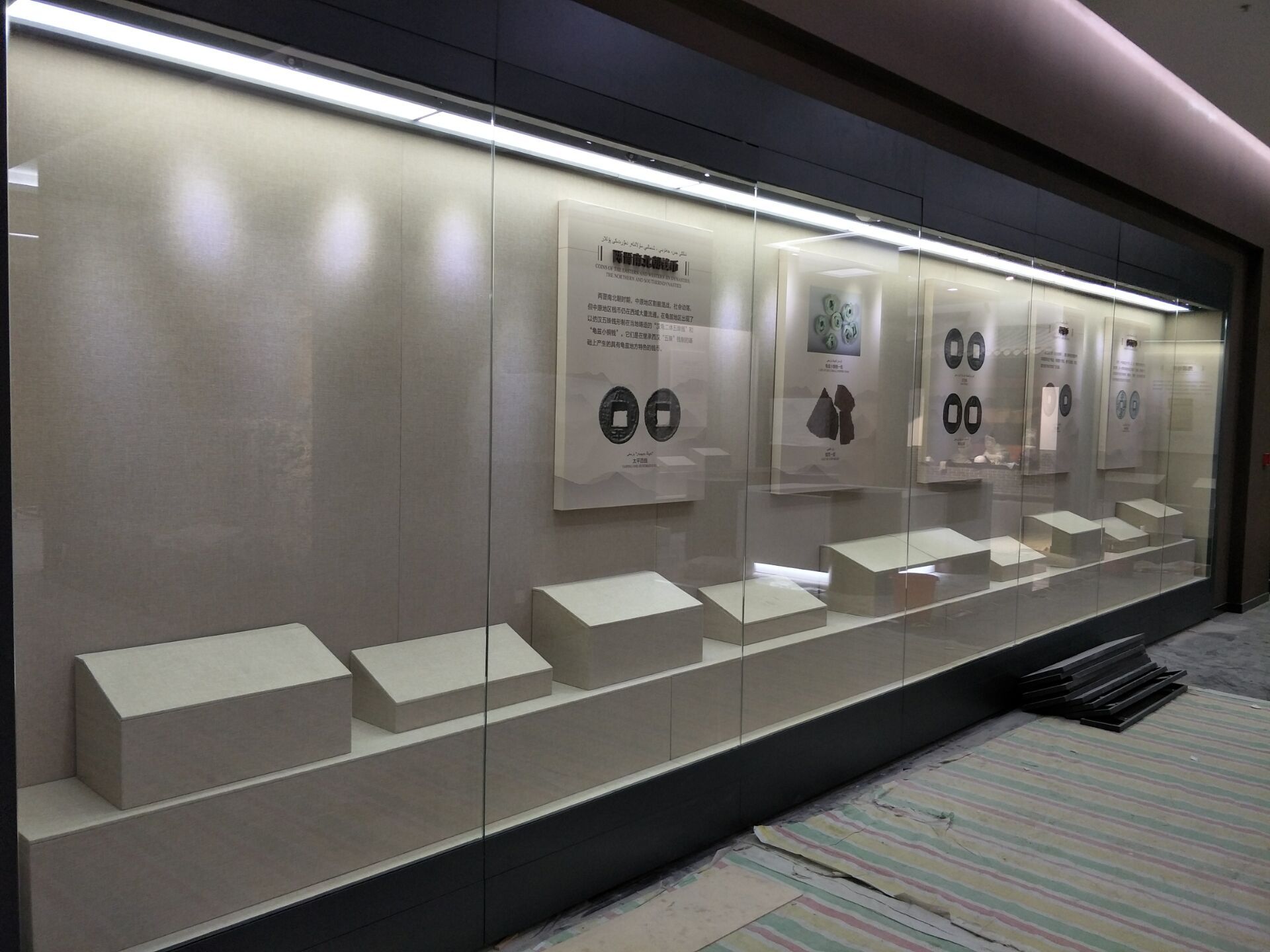 博物馆展示柜案例