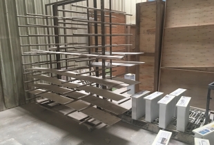 凡路展柜厂不锈钢高柜制作实拍
