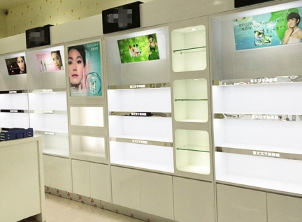 2017凡路订制新款化妆品店展柜陈列设计效果图