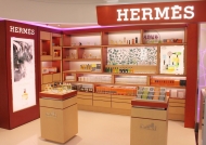 优质的化妆品展柜应该具备哪些特点？
