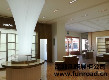 香港免税店木质烤漆化妆品展示柜台设计效果图-可订制