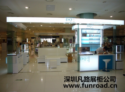 西安购物商场客户订制亚克力化妆品柜台-可订制