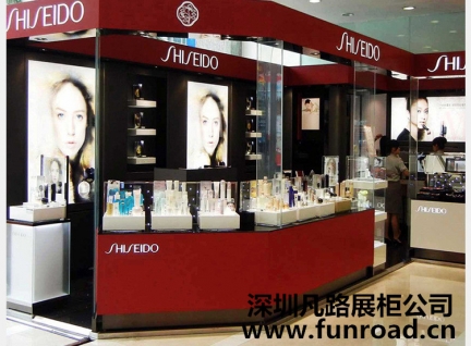 昆明秋季客户订制商场化妆品柜台展示设计效果图