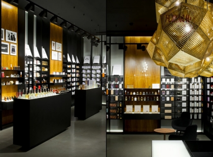 复古木质烤漆柜台设计，化妆品展示柜定制大图