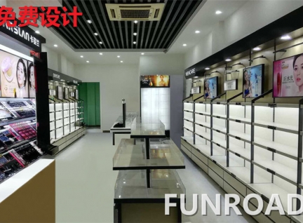 现场化妆品柜台展示效果，展示柜实物效果图