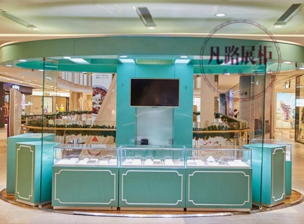 绿色护肤品展柜制作，商场摆放产品的小展厅