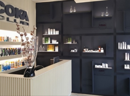 化妆品店展柜效果图