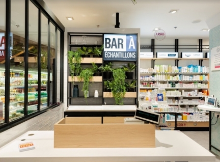 简约化妆品店展柜效果图