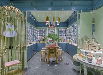 小清新风格的化妆品展柜