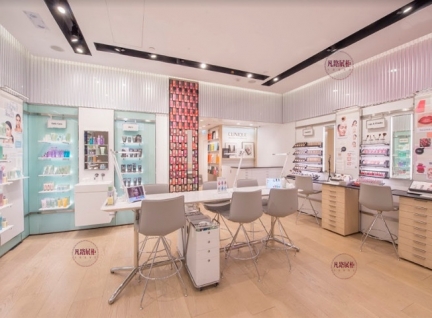 粉色系化妆品展柜效果图
