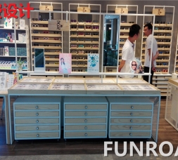 凡路展柜厂家直营眼镜展柜陈列效果图