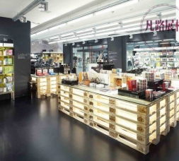 木质化妆品展示柜，深圳展柜厂定制成品