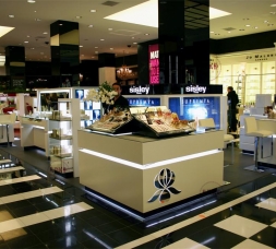 方形化妆品展柜效果图