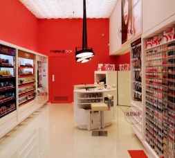 亚克力化妆品店展示柜案例