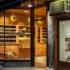 出口复古化妆品展柜，化妆品展示柜展示陈列效果