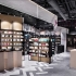 韩风风格的化妆品展示柜，柜台现场效果图